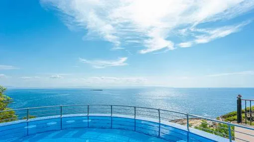 Frontline Villa situated in Sol de Mallorca Frontline Villa situated in Sol de Mallorca